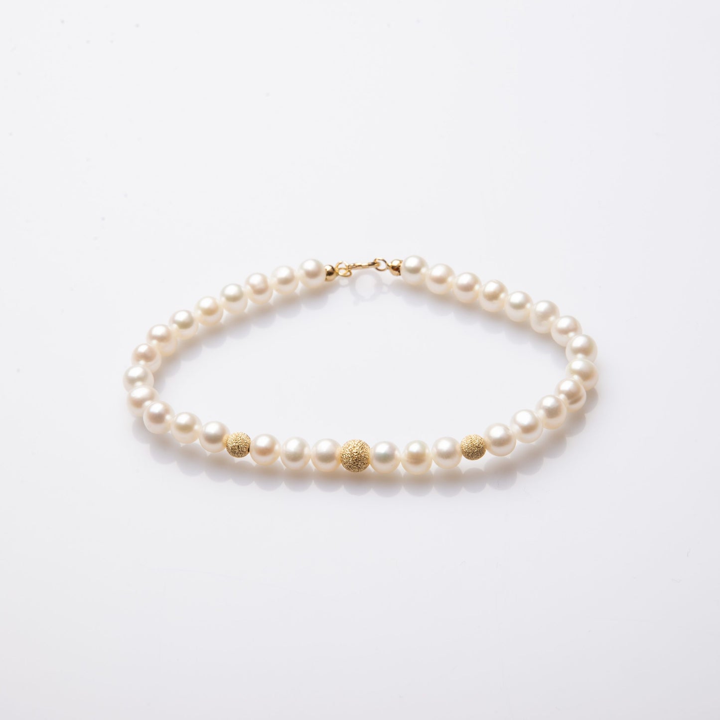 Bracciale Di Perle E Sfere Diamantate In Oro Giallo