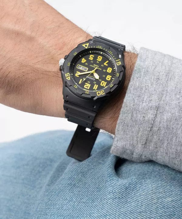 Orologio Casio Collection MRW-200H-9BVDF Multifunzione Nero e Oro in Resina Casio