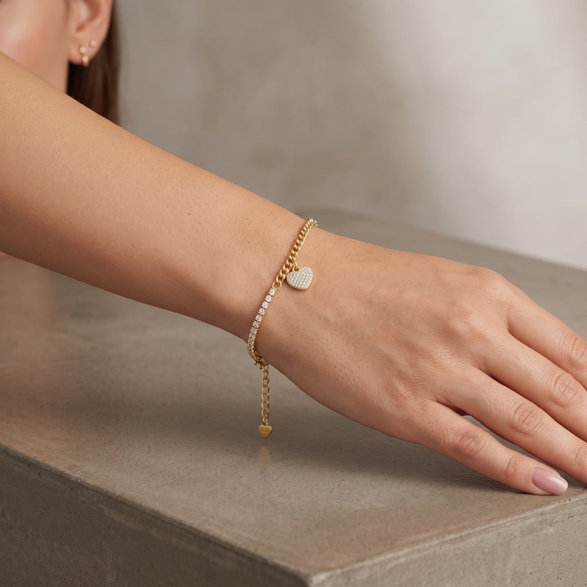 Bracciale Cuore di Luce in Argento 925 Placcato Oro Giallo con Pavé di Zirconi e Maglia Grumetta